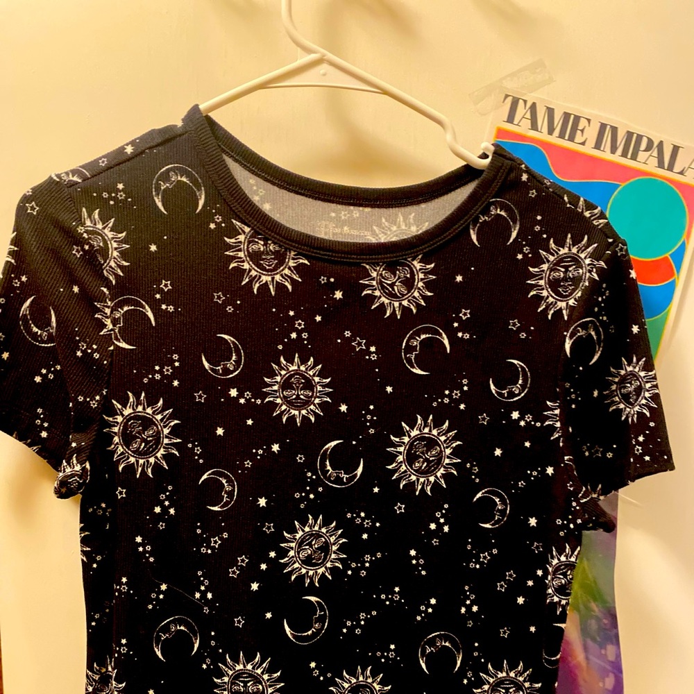 Ribbed NoBo Sun & Moon Shirt 👔